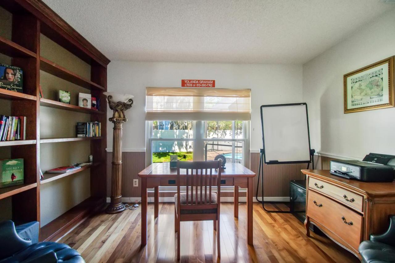 Tampa Bay Pool Home With Heated Pool ブランドン エクステリア 写真