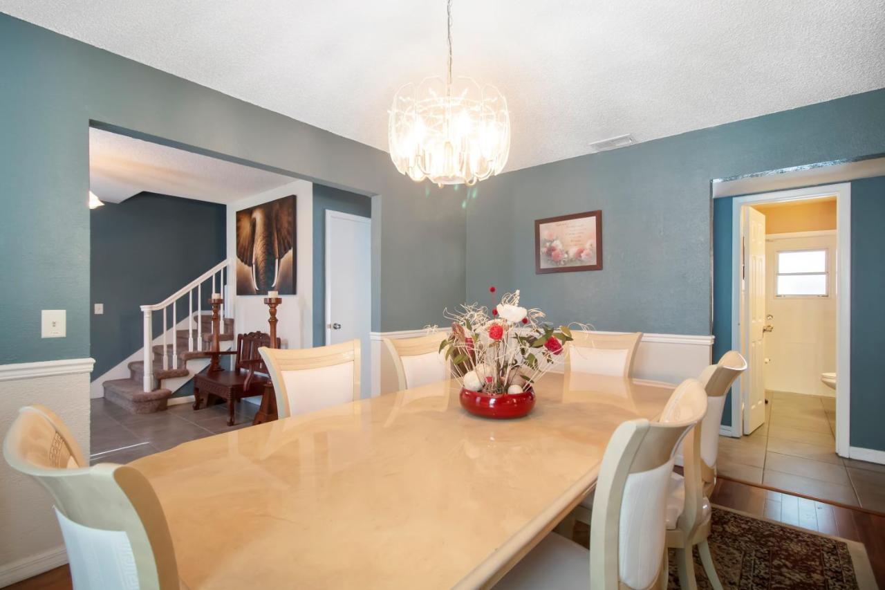 Tampa Bay Pool Home With Heated Pool ブランドン エクステリア 写真